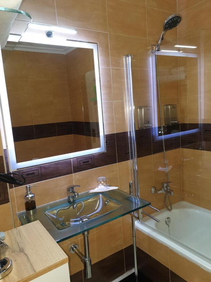 apartamento Adrian y Vanessa VFT/JA/00086 Baeza Exterior foto
